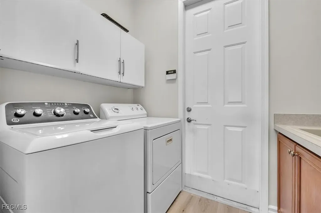 3451 Shady Bend Fort Myers FL 33905