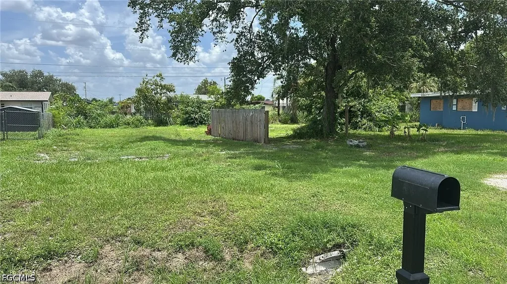 293 Byron Avenue North Fort Myers FL 33917