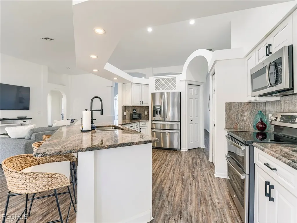 1190 SW 57th Street Cape Coral FL 33914
