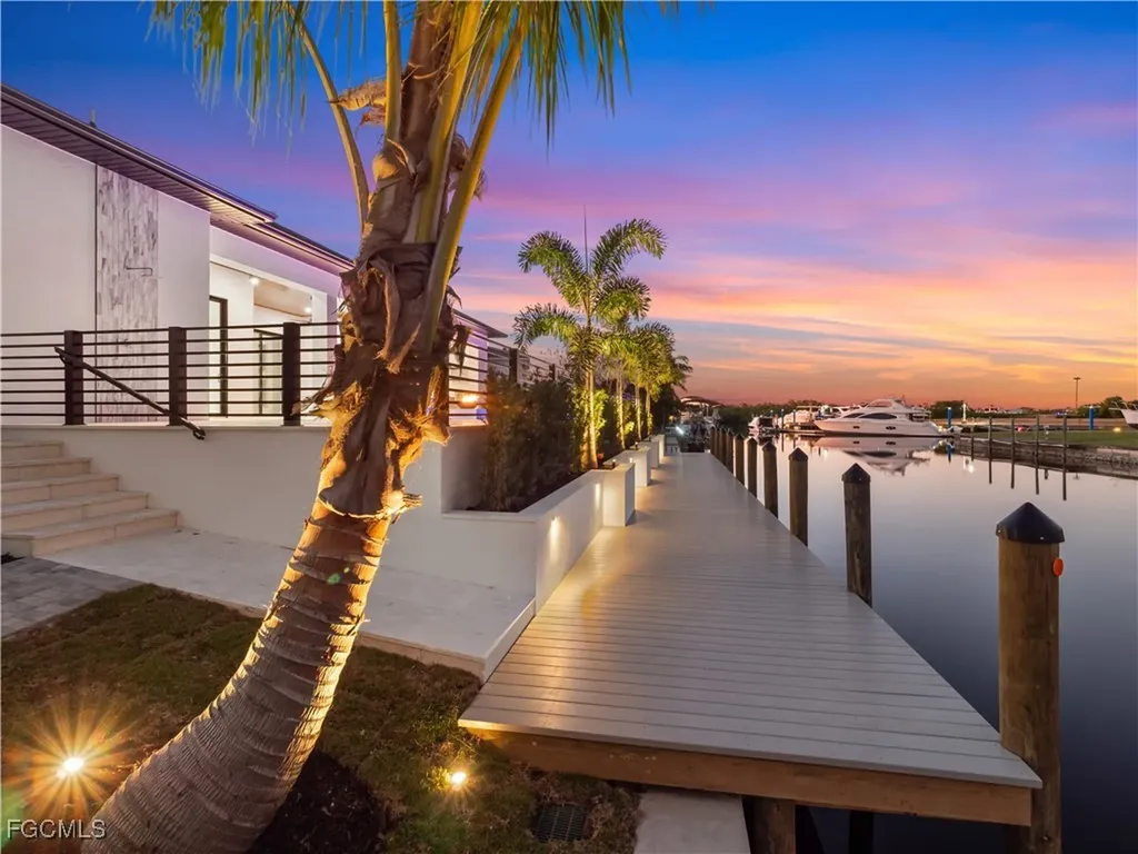 111 Montrose Drive Fort Myers FL 33919