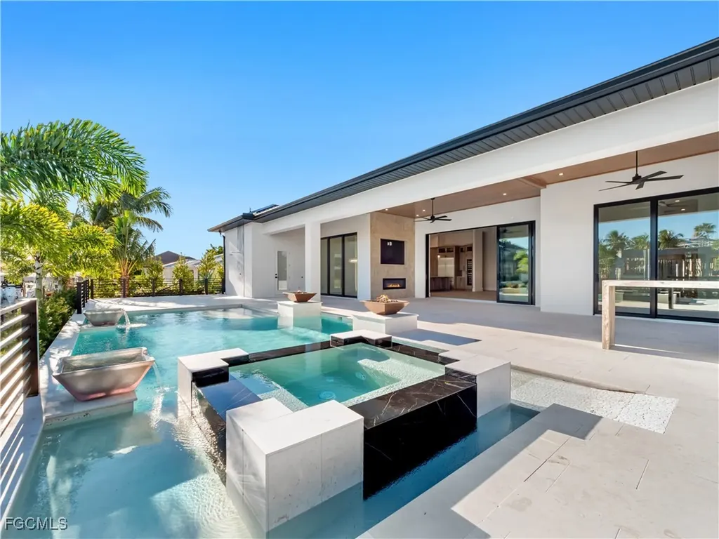 111 Montrose Drive Fort Myers FL 33919
