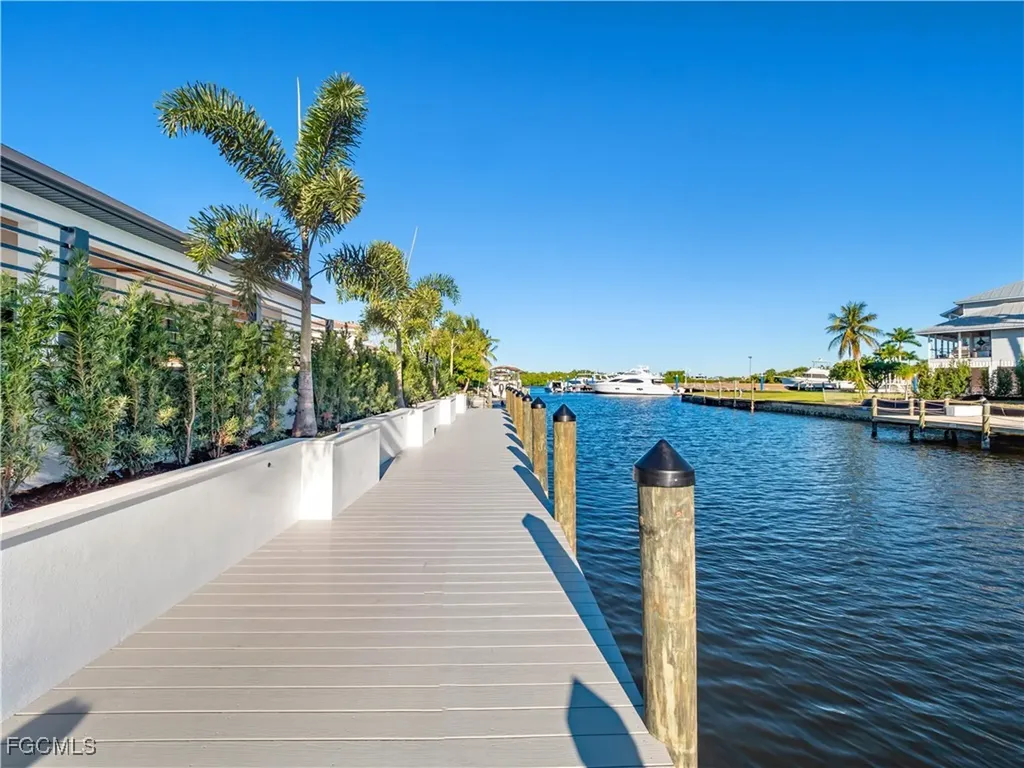 111 Montrose Drive Fort Myers FL 33919