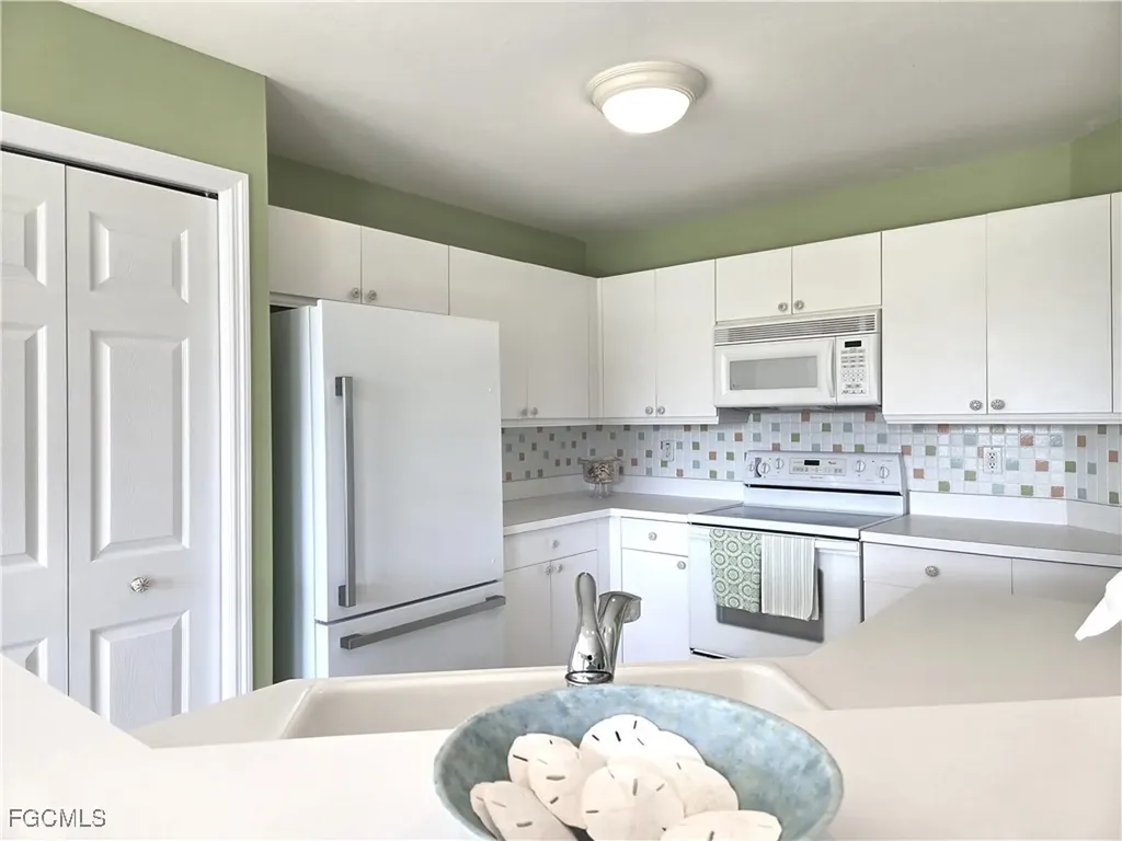 23034 Lone Oak Drive Estero FL 33928