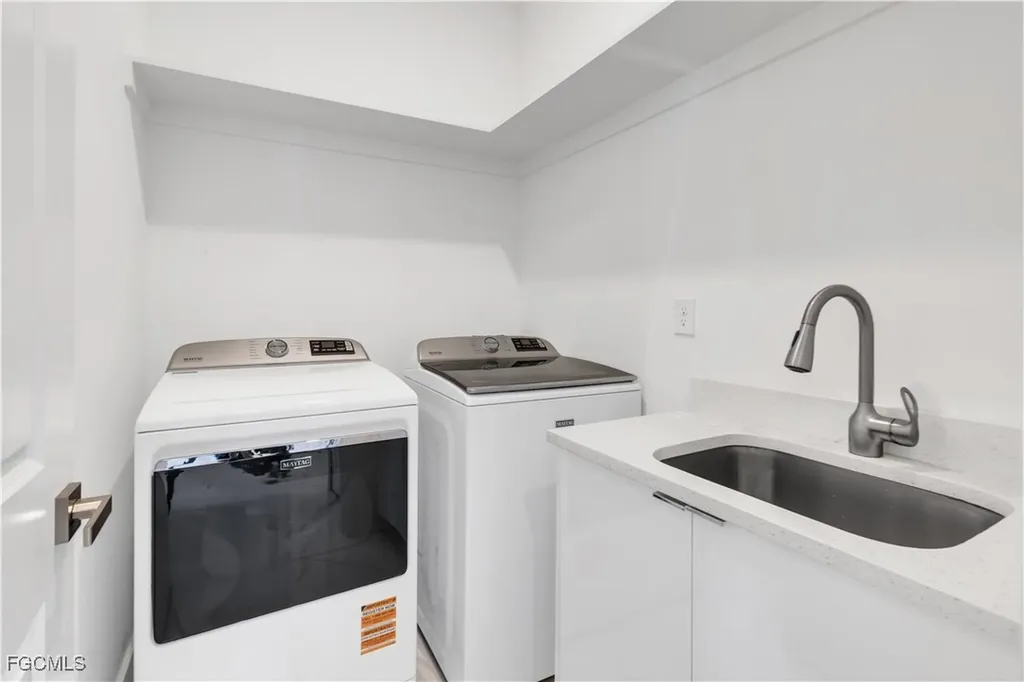 348 El Dorado Boulevard S Cape Coral FL 33991