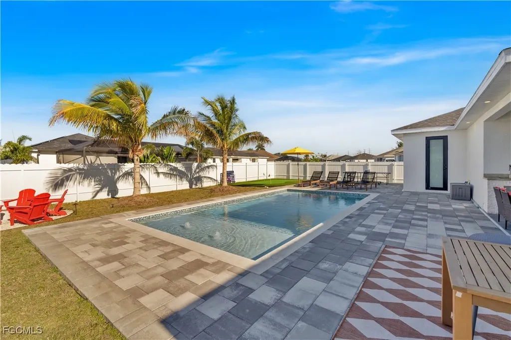 348 El Dorado Boulevard S Cape Coral FL 33991