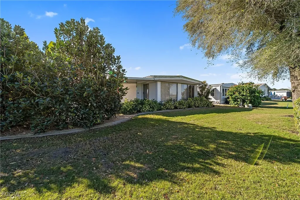274 Boros Drive North Fort Myers FL 33903