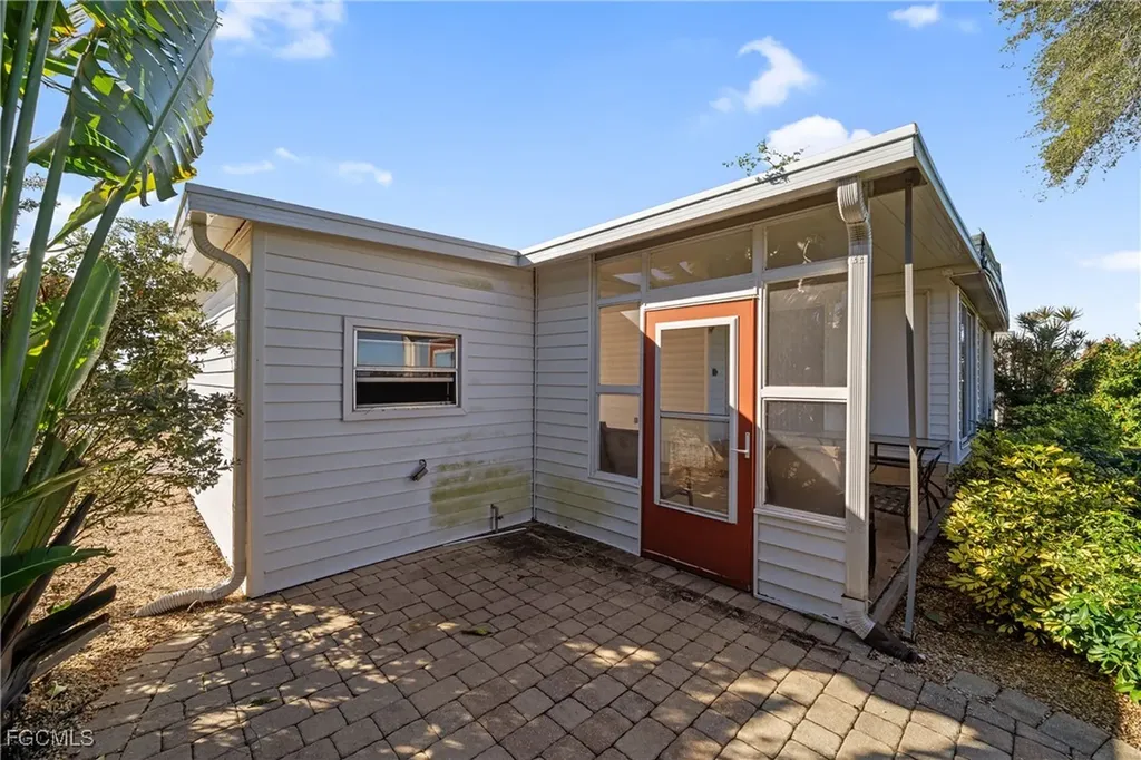 274 Boros Drive North Fort Myers FL 33903