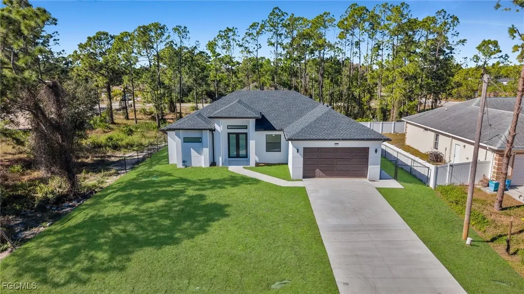 804 Oakridge Avenue S Lehigh Acres FL 33974