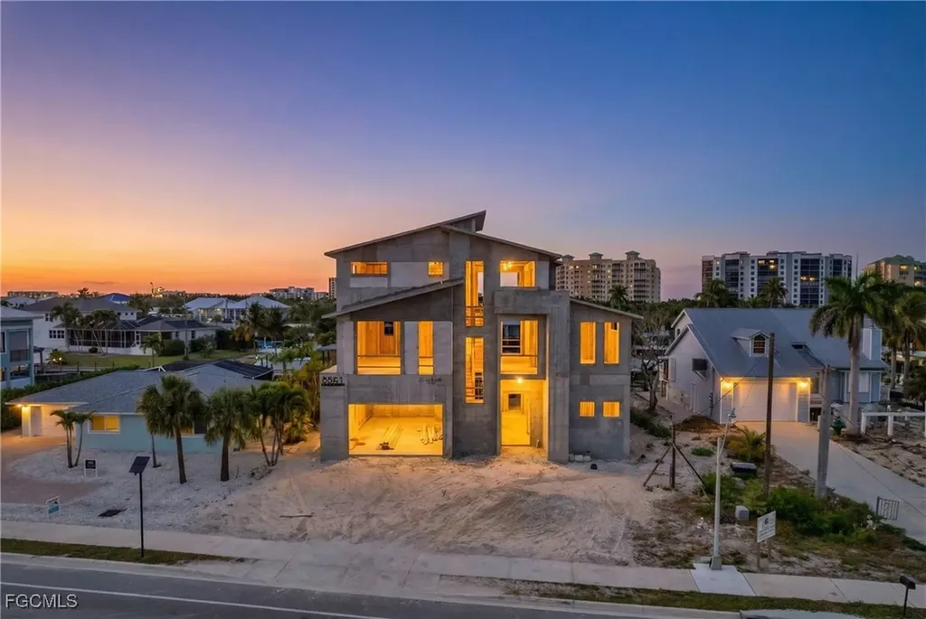 Fort Myers Beach FL, 8351 Estero Boulevard