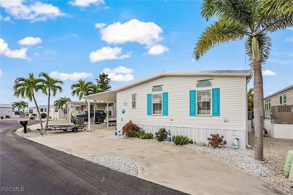 2991 Sloop Lane St. James City FL 33956