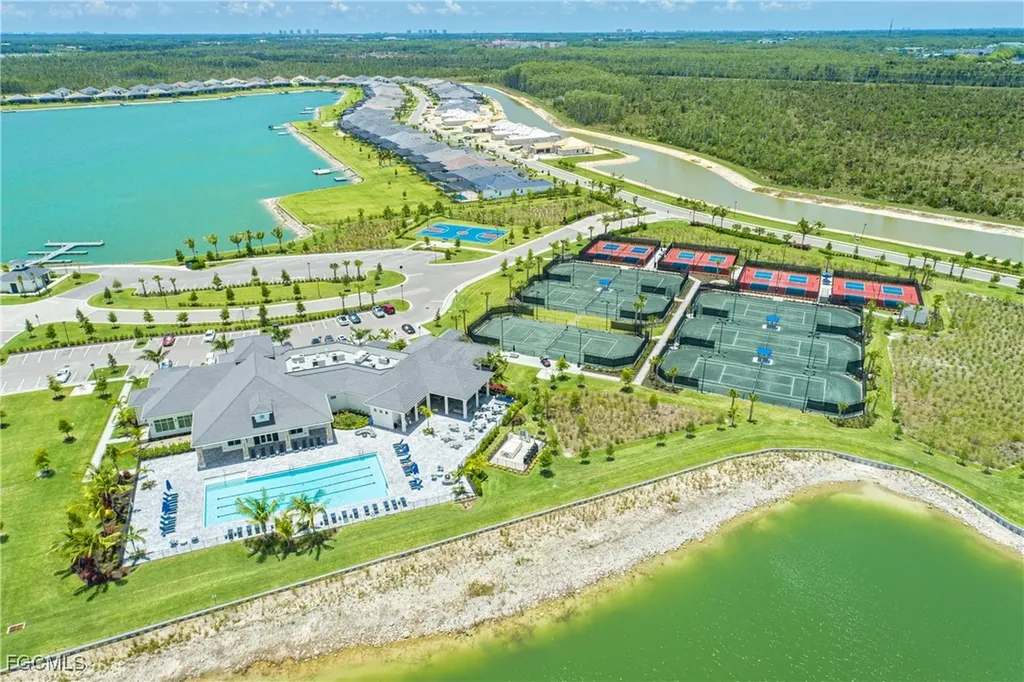 19053 Wildblue Boulevard Fort Myers FL 33913