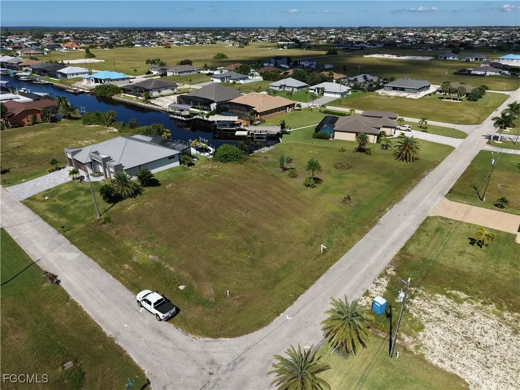 516 NW 33rd Avenue Cape Coral FL 33993