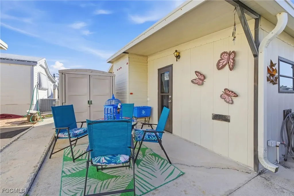 16301 Waxwing Lane Fort Myers FL 33908