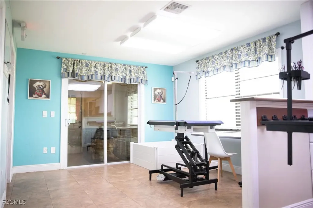 2828 Santa Barbara Boulevard Cape Coral FL 33914