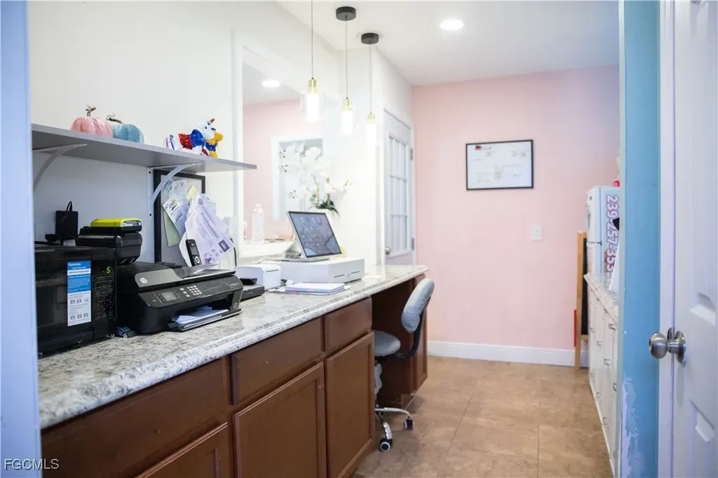 2828 Santa Barbara Boulevard Cape Coral FL 33914