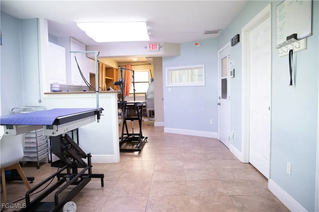 2828 Santa Barbara Boulevard Cape Coral FL 33914