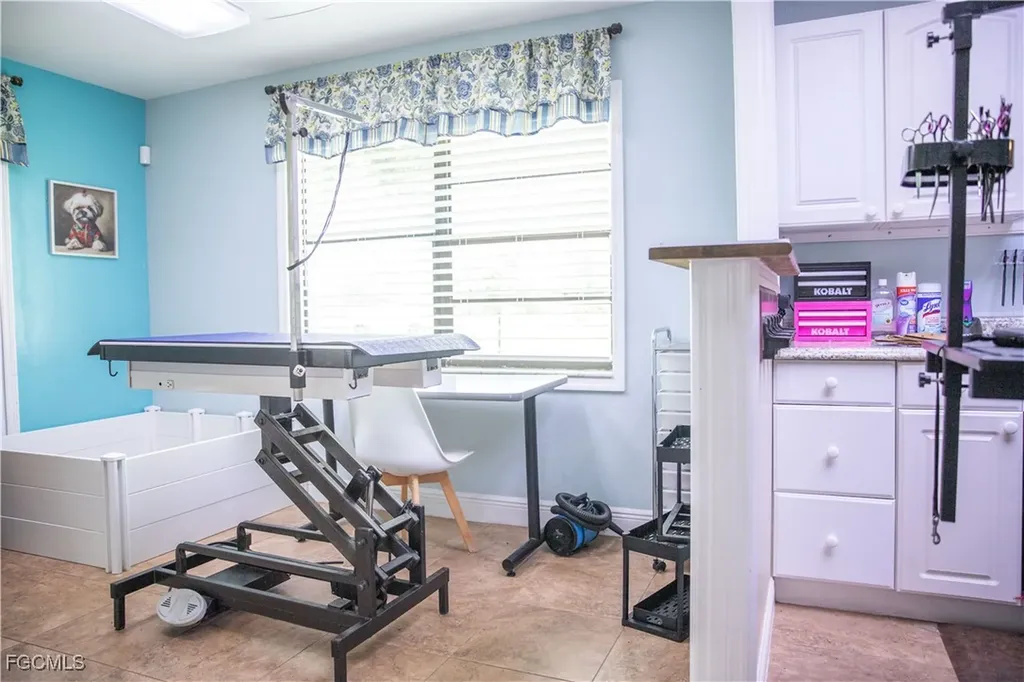 2828 Santa Barbara Boulevard Cape Coral FL 33914