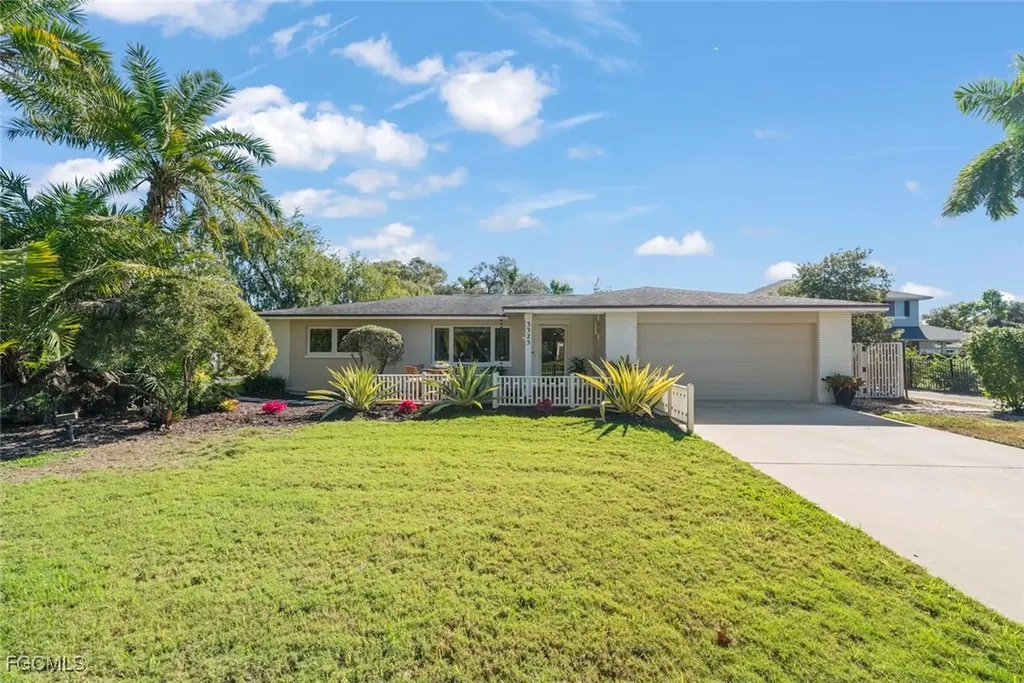3325 Avocado Drive Fort Myers FL 33901