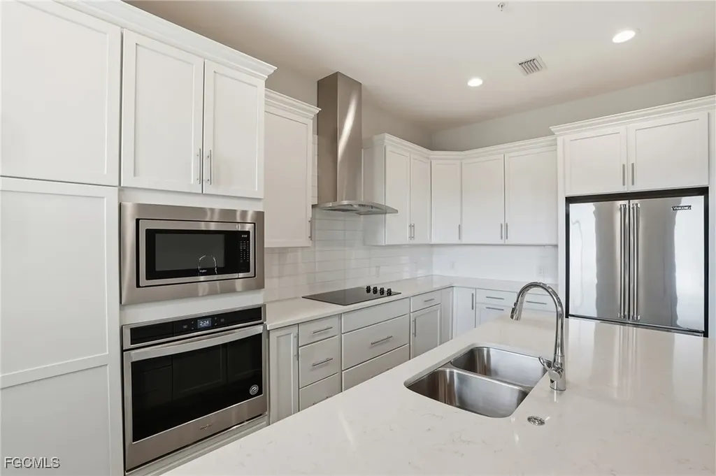 21490 Strada Nuova Circle Estero FL 33928