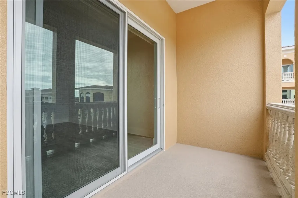 21490 Strada Nuova Circle Estero FL 33928
