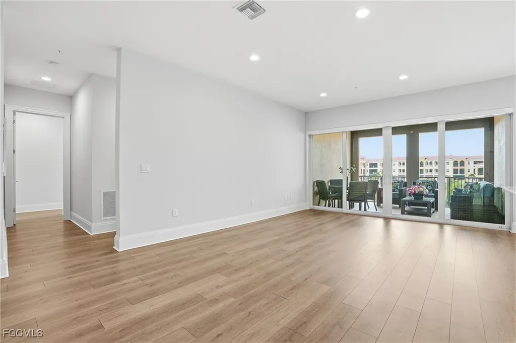 21490 Strada Nuova Circle Estero FL 33928