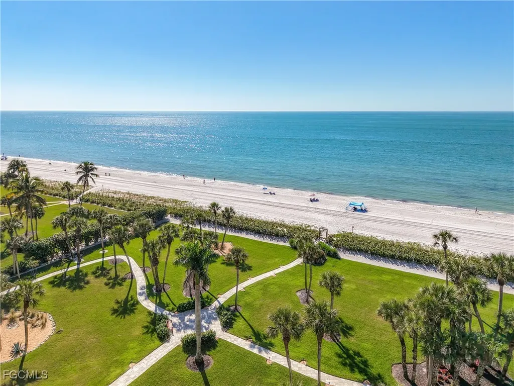 10851 Gulf Shore Drive Naples FL 34108