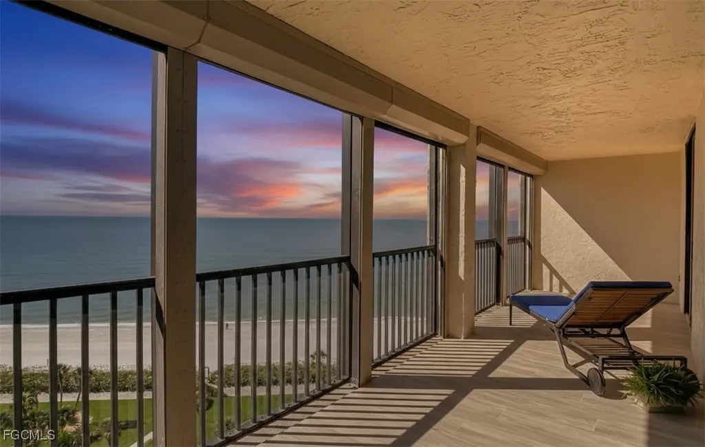 10851 Gulf Shore Drive Naples FL 34108
