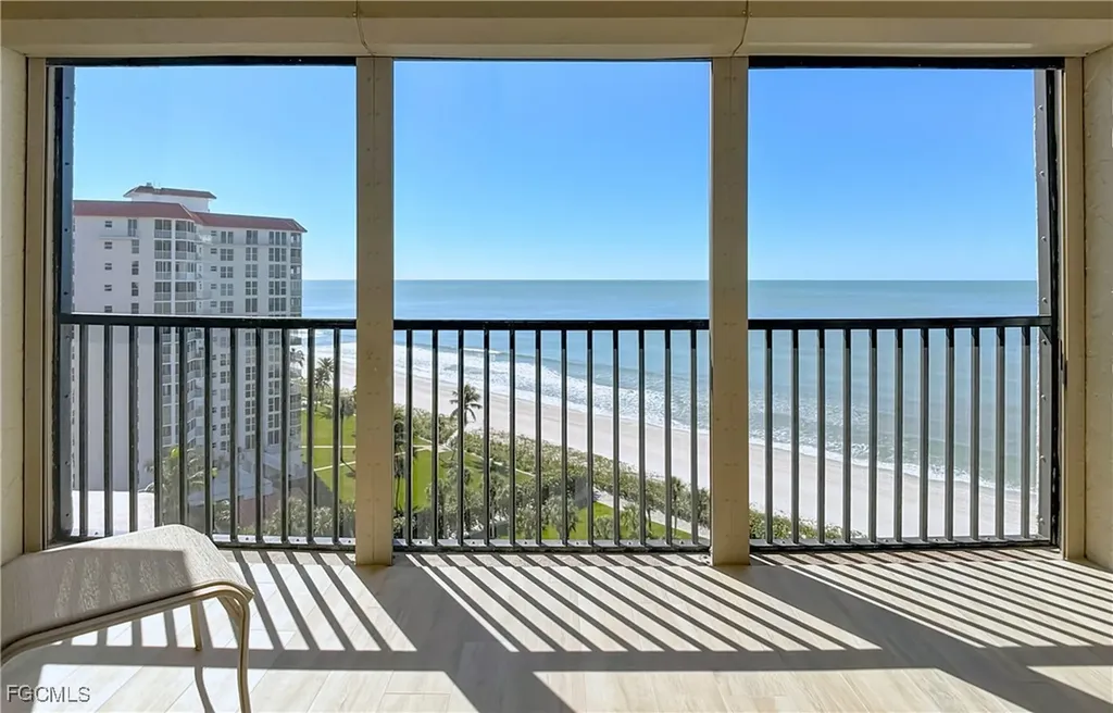 10851 Gulf Shore Drive Naples FL 34108