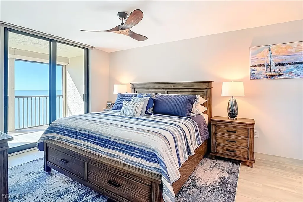 10851 Gulf Shore Drive Naples FL 34108