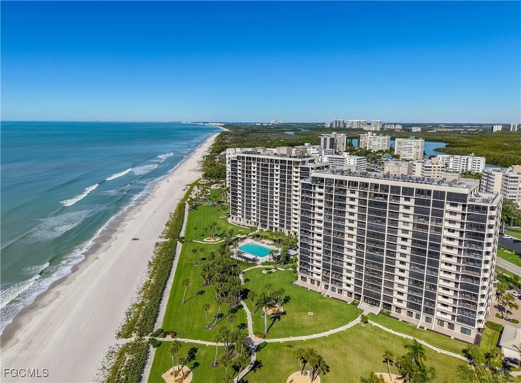 10851 Gulf Shore Drive Naples FL 34108