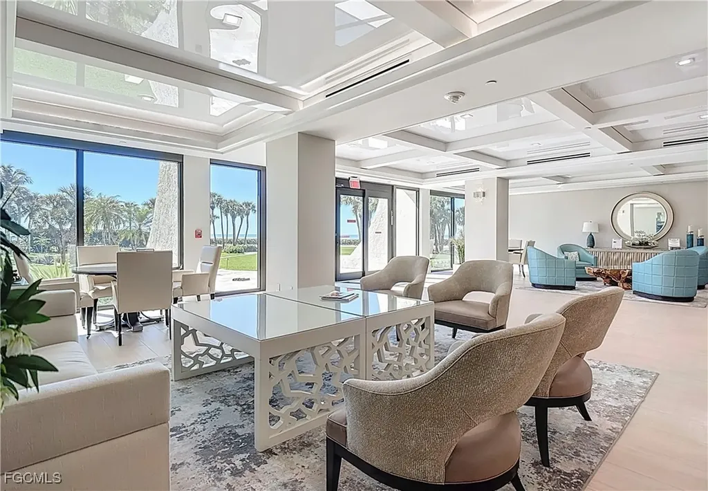 10851 Gulf Shore Drive Naples FL 34108
