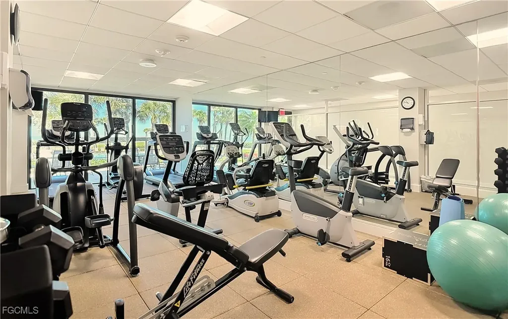 10851 Gulf Shore Drive Naples FL 34108