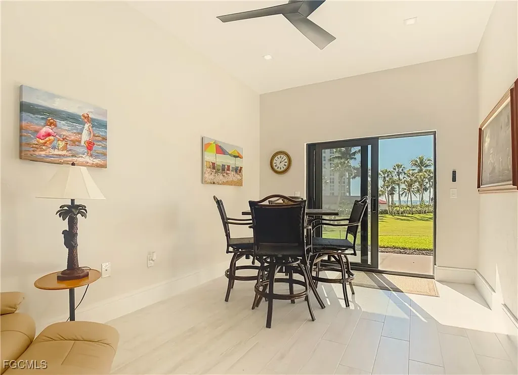 10851 Gulf Shore Drive Naples FL 34108