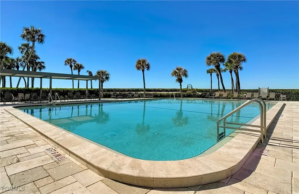 10851 Gulf Shore Drive Naples FL 34108