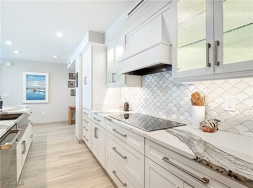 10851 Gulf Shore Drive Naples FL 34108