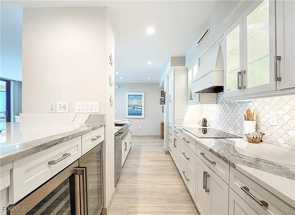 10851 Gulf Shore Drive Naples FL 34108