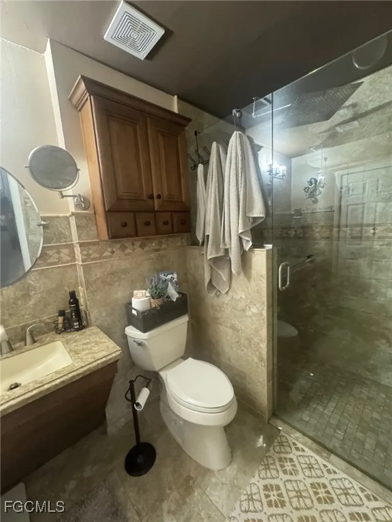619 SE 12th Avenue Cape Coral FL 33990