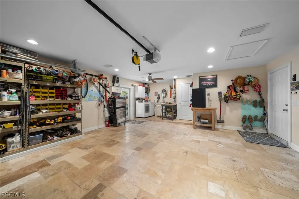 1056 S Yachtsman Drive Sanibel FL 33957