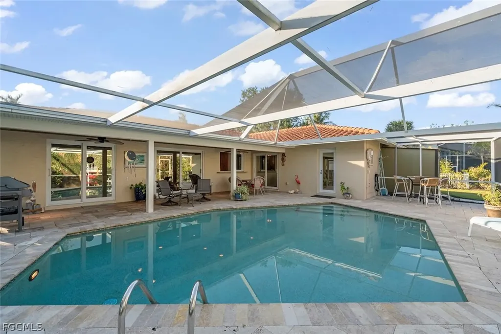 1056 S Yachtsman Drive Sanibel FL 33957