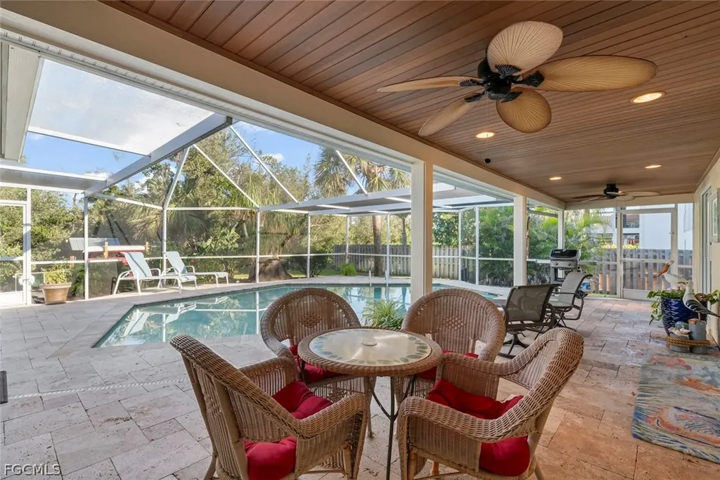 1056 S Yachtsman Drive Sanibel FL 33957