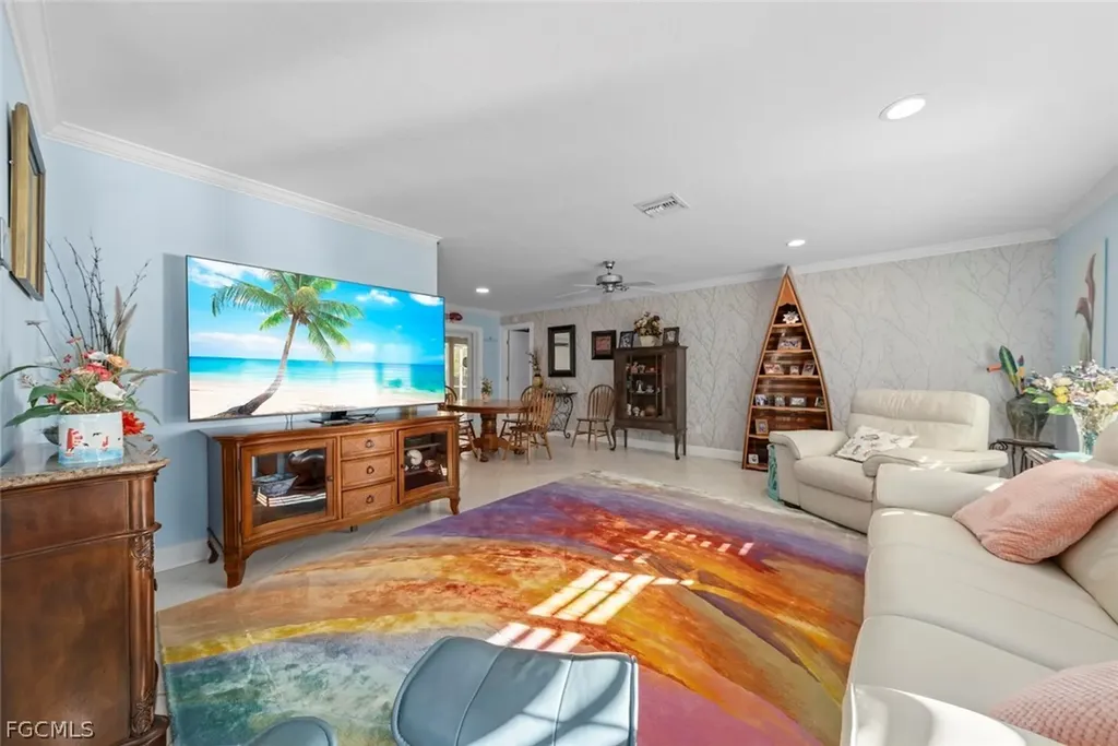 1056 S Yachtsman Drive Sanibel FL 33957