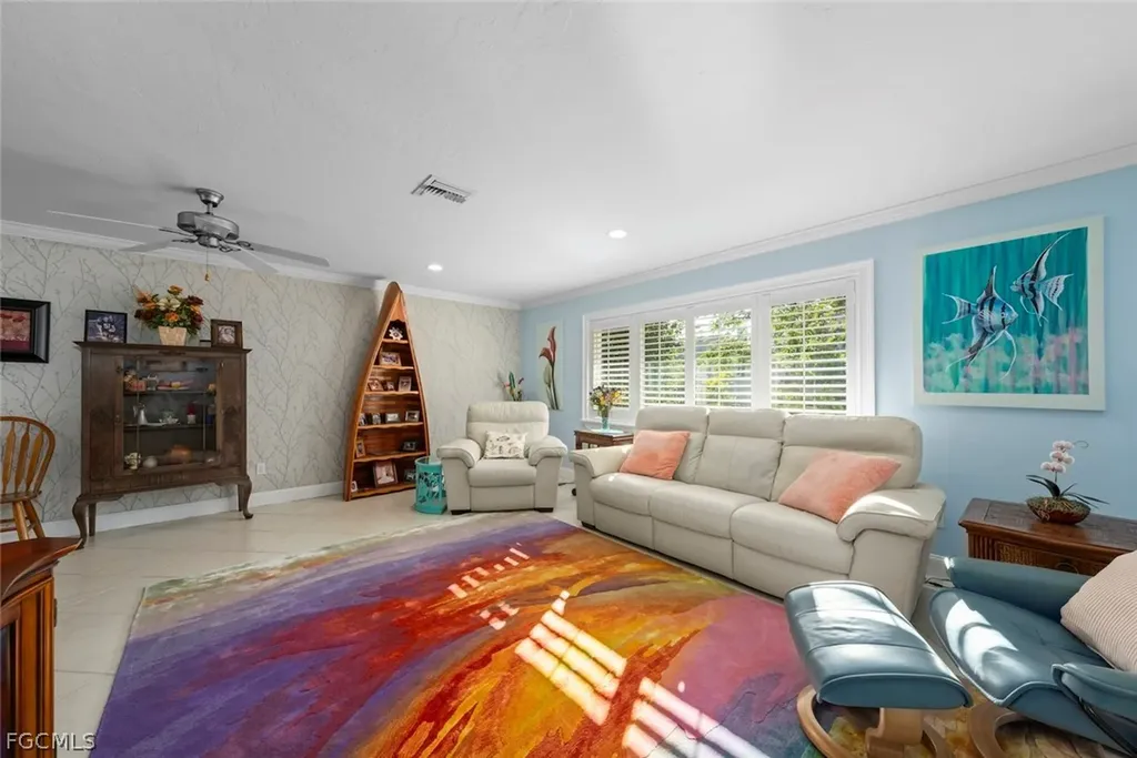 1056 S Yachtsman Drive Sanibel FL 33957