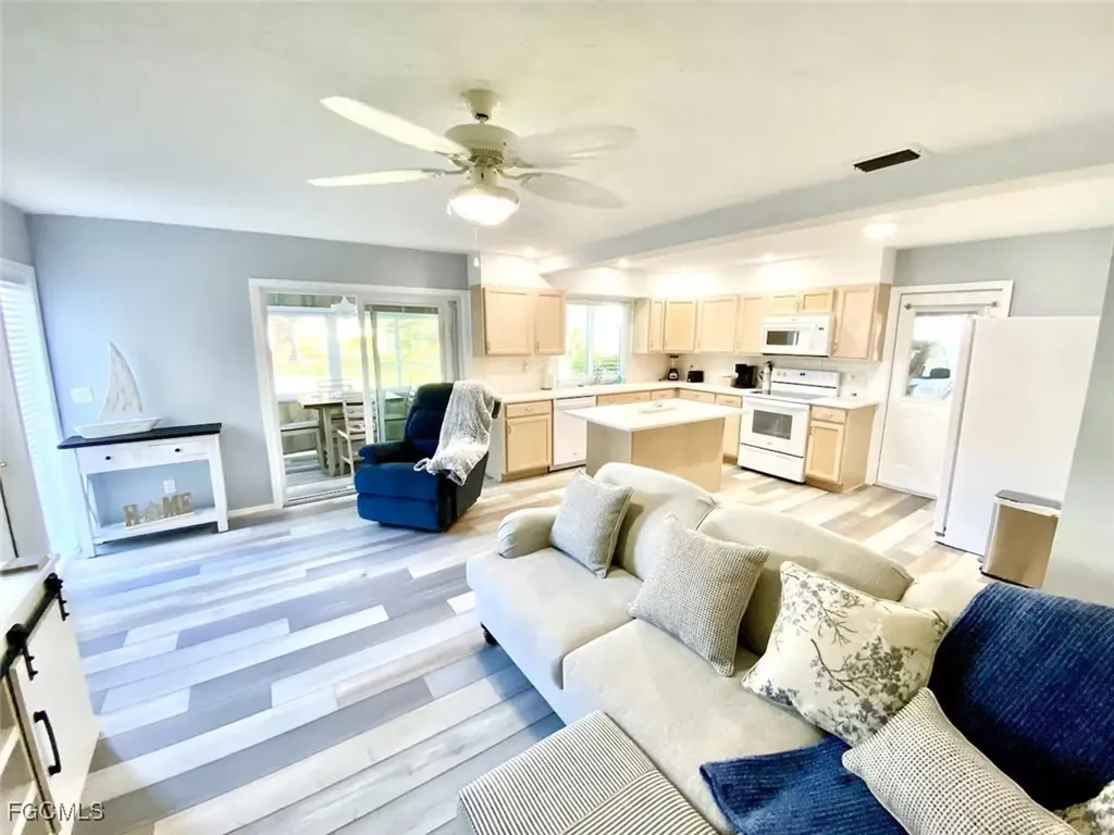 3338 Ottawa Circle Fort Myers FL 33907