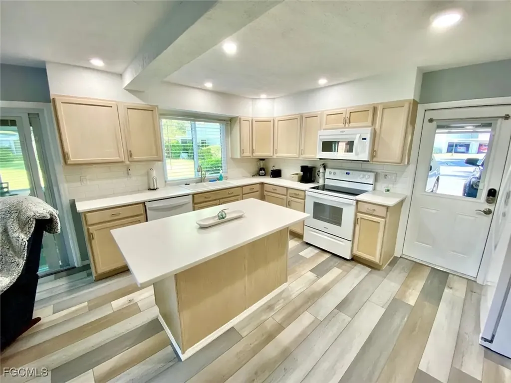 3338 Ottawa Circle Fort Myers FL 33907