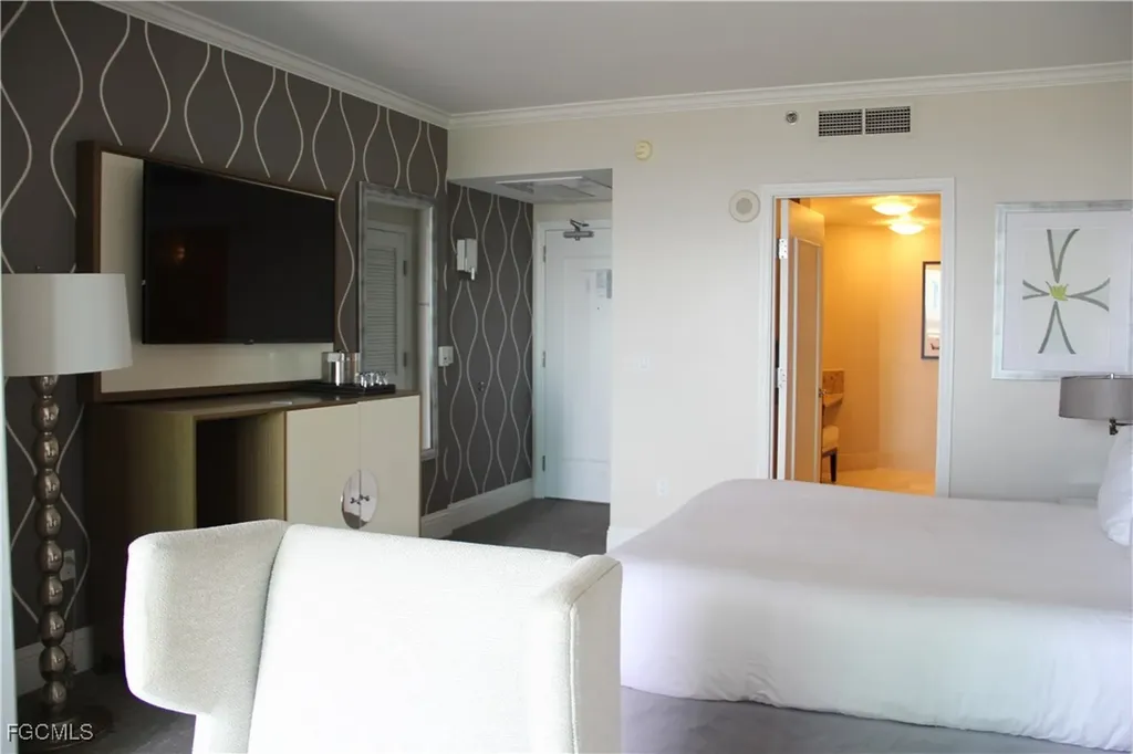 4401 Collins Avenue Miami Beach FL 33140-3227