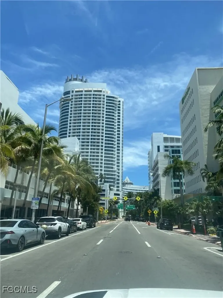 4401 Collins Avenue Miami Beach FL 33140-3227