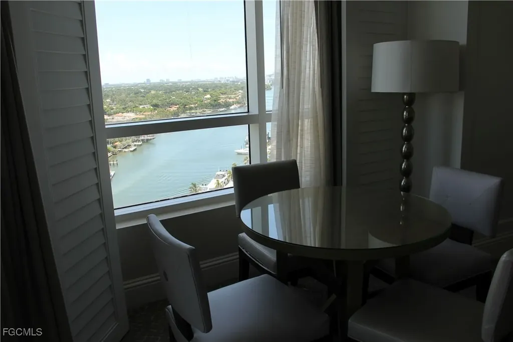4401 Collins Avenue Miami Beach FL 33140-3227