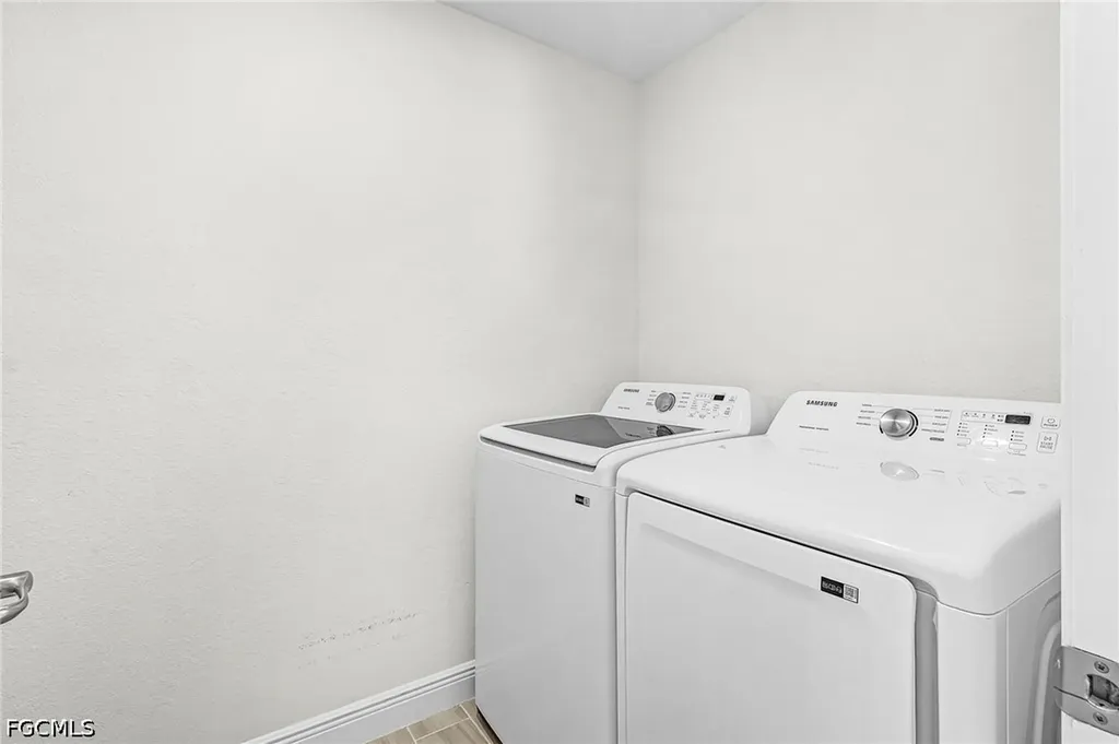 2235 SW 2nd Lane Cape Coral FL 33991