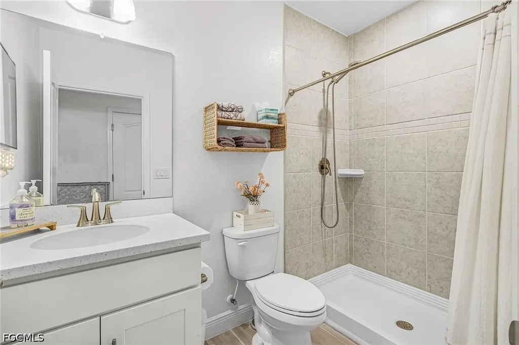 2235 SW 2nd Lane Cape Coral FL 33991