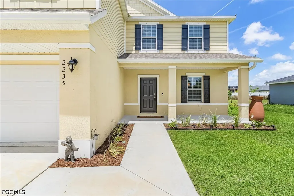 2235 SW 2nd Lane Cape Coral FL 33991